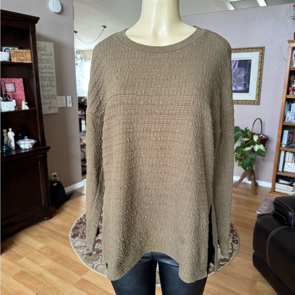 Zara light brown long sleeve blouse-size L - Picture 6 of 9
